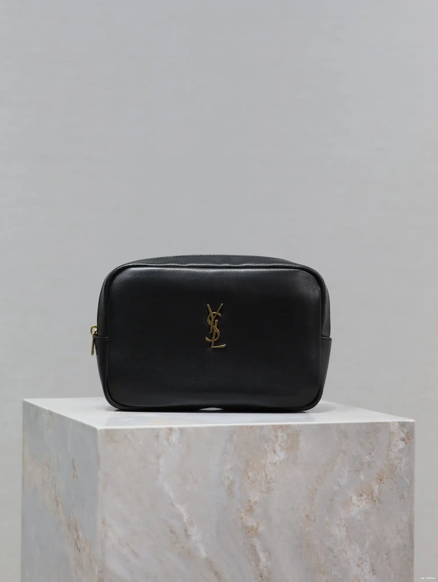 Repladies REP IN YSL LAMBSKIN CALYPSO COSMETIC POUCH 0630